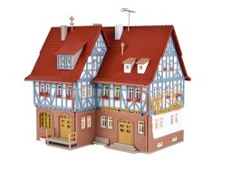 Zeige Details für Vollmer 43637 H0 Gasthof zur Post mit LED-Beleuchtung,Funktionsbausatz Bild von Vollmer 43637 H0 Gasthof zur Post mit LED-Beleuchtung,Funktionsbausatz
