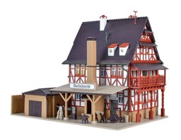 Show details for Vollmer 43696 H0 Dorfschmiede mit Zubehör und Beleuchtung,Funktionsbausatz Picture of Vollmer 43696 H0 Dorfschmiede mit Zubehör und Beleuchtung,Funktionsbausatz