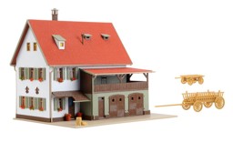 Show details for Vollmer 43721 H0 Bauernhaus mit Scheune Picture of Vollmer 43721 H0 Bauernhaus mit Scheune