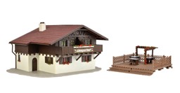 Zeige Details für Vollmer 43960 H0 Almgasthof mit Holzterrasse Bild von Vollmer 43960 H0 Almgasthof mit Holzterrasse