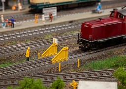 Zeige Details für Faller 120321 H0 2 Klapp-Prellböcke Bild von Faller 120321 H0 2 Klapp-Prellböcke