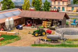 Zeige Details für Faller 130584 H0 Geräteunterstand, Güllegrube und Futtermittelsilos Bild von Faller 130584 H0 Geräteunterstand, Güllegrube und Futtermittelsilos