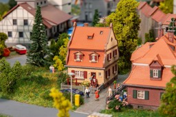 Show details for Faller 232161 N Kleines Siedlungshaus Picture of Faller 232161 N Kleines Siedlungshaus