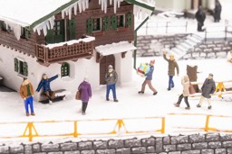 Zeige Details für Faller 151711 H0 Passanten im Winter Bild von Faller 151711 H0 Passanten im Winter