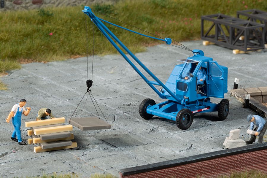 Bild von Auhagen 41674 HO Lader T170 hellblau Bausatz | Modellautos 1:87 Spur H0 Bausatz