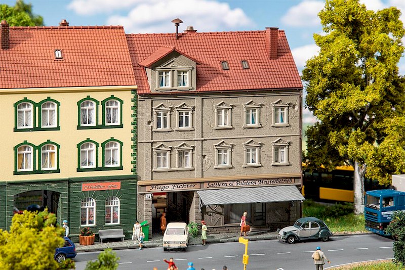 Bild von Faller 191786 H0 Stadthaus mit Sattlerei | Gebäude Spur H0