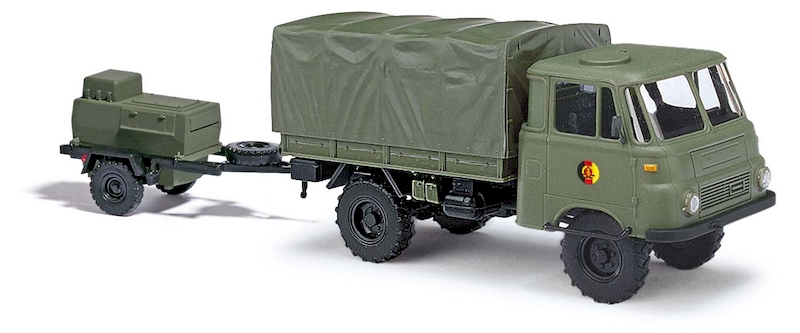 Busch 51657 H0 Robur LO 1801 Pritsche/Plane, NVA mit Anhänger HL10 WTA, Militär Fahrzeuge 1:87 Spur H0