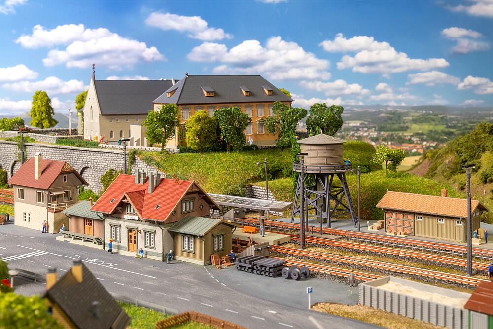 Bild von Faller 239011 N Aktions-Set Bahnhof Feldsee