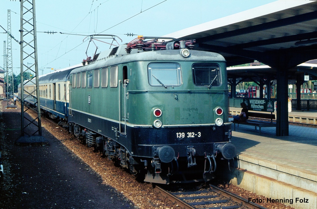Picture of Piko 21788 H0 E-Lok BR139 grün DB IV mit DSS PluX22