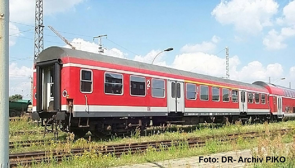 Picture of Piko 28009 H0 Halberstädter Mitteleinstiegswagen ABy 1.-2. Kl. DB AG V