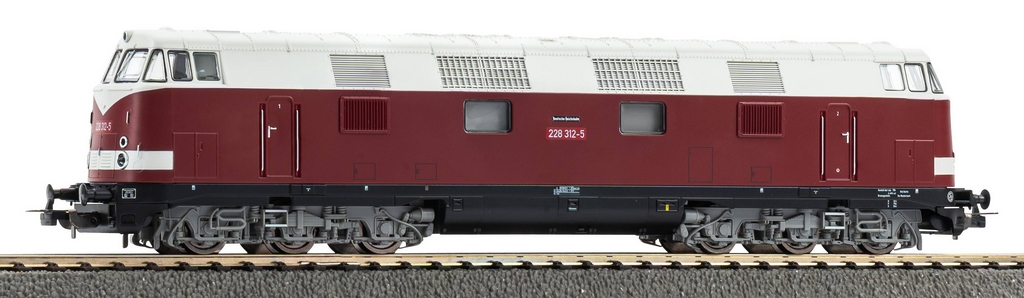Picture of Piko 52118 H0 Diesellok BR228 Sparlack DR V mit DSS 8pol.