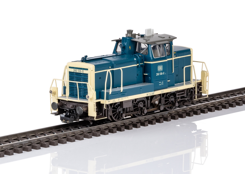 Picture of Märklin 38601 H0 Diesellok BR 260 DB ozeanblau-elfenbein