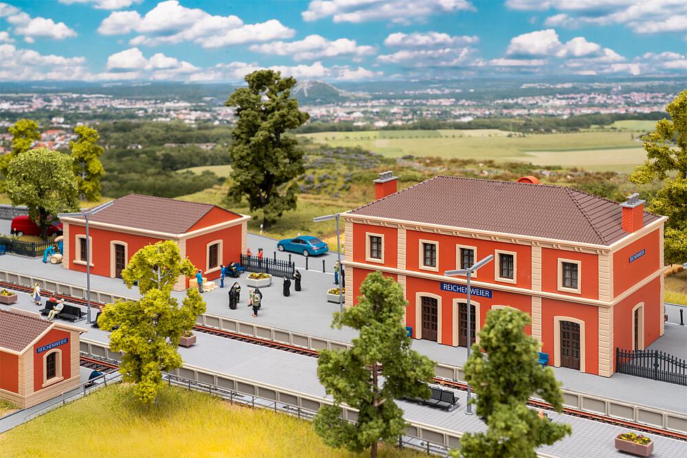 Faller 110147 H0 Bahnhof-Set Reichenweier