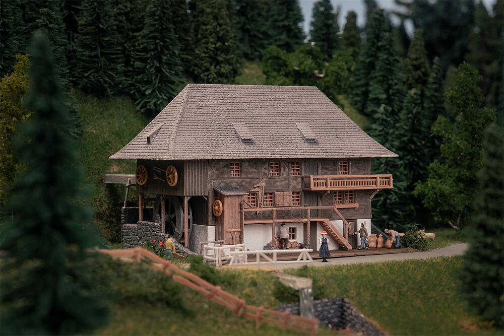 Faller 232012 N Jubiläumsmodell Öhlermühle mit Figur
